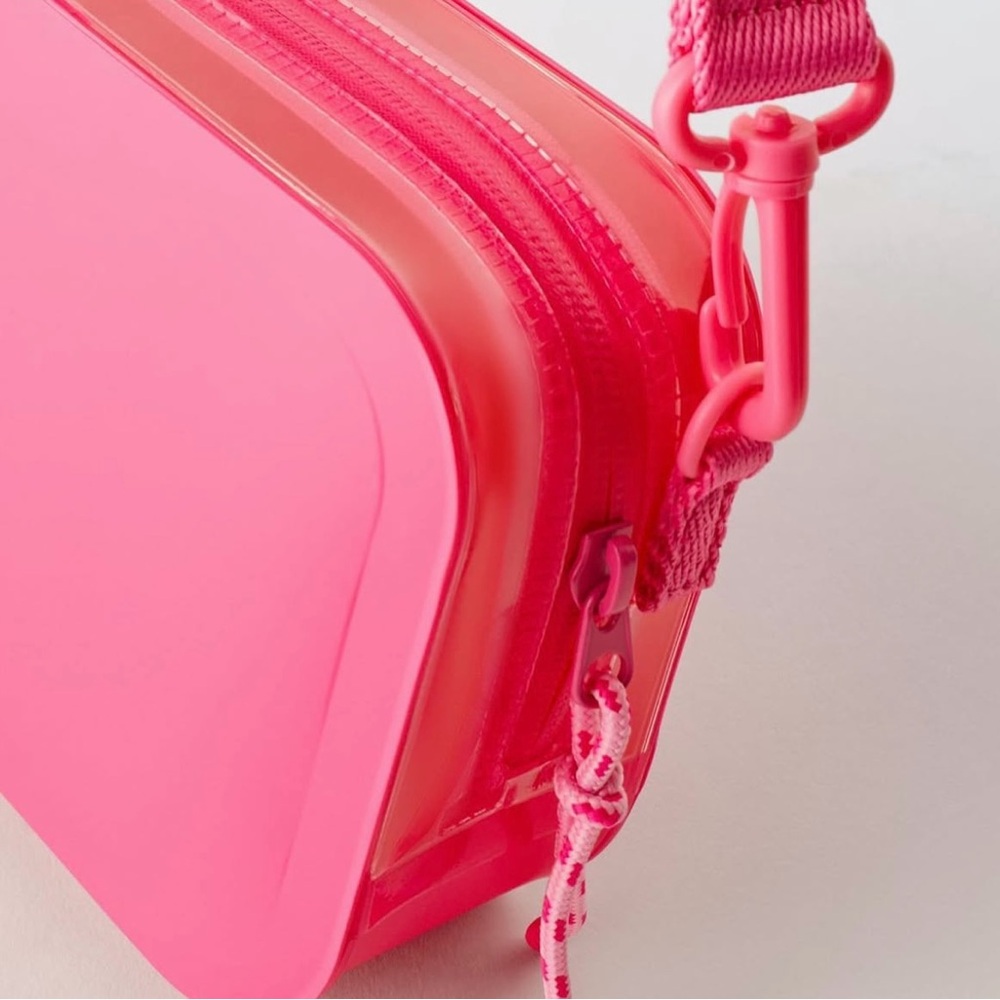 Barbie Hot Pink Crossbody Bag with Adjustable Strap - Picture 3 of 4
